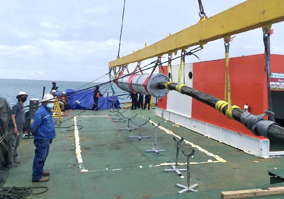 การไฟฟ้าส่วนภูมิภาค ซ่อมบำรุงรักษาสายเคเบิลใต้น้ำ ในพื้นที่อำเภอเกาะสมุย และอำเภอเกาะพะงัน จังหวัดสุราษฎร์ธานี