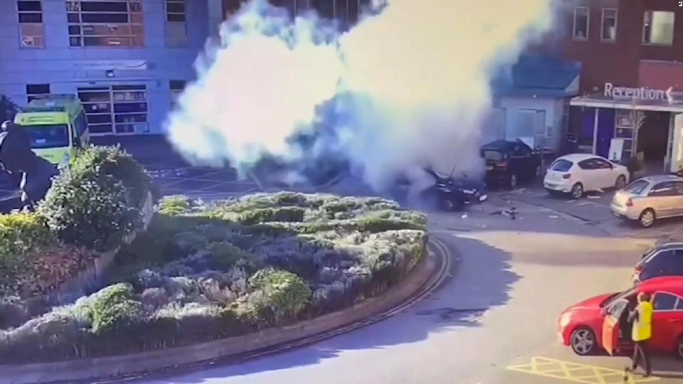 เหตุเกิดหน้าโรงพยาบาลหญิงเมืองลิเวอร์พูล