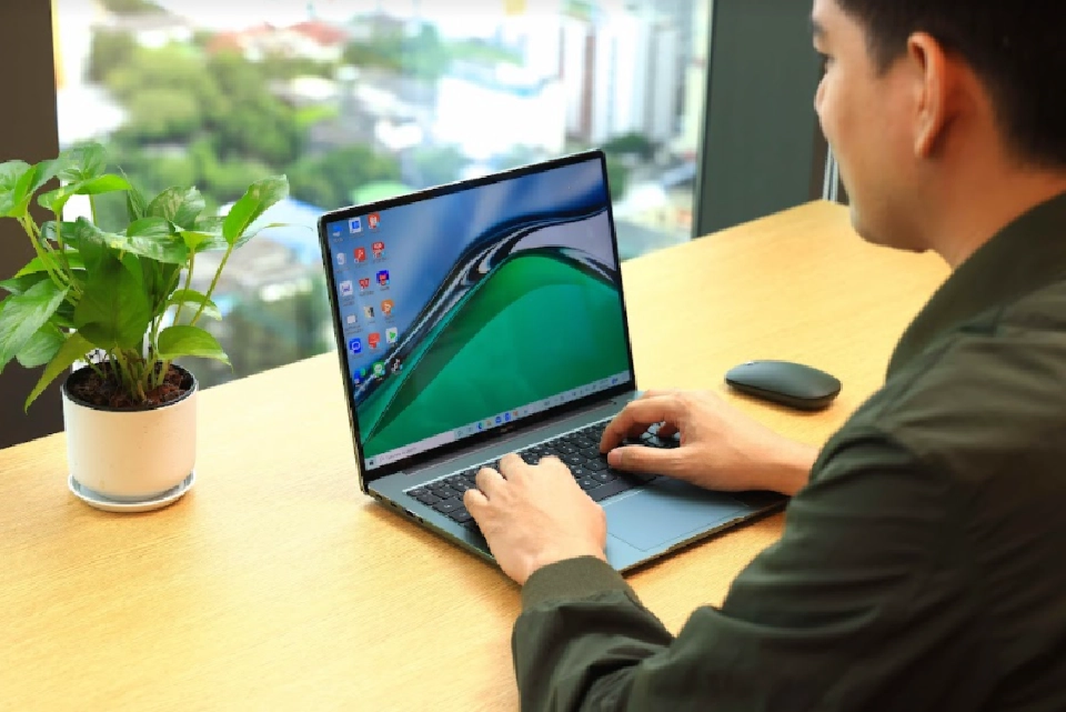 3 เหตุผลที่ทำไม "HUAWEI MateBook 14s" ถึงเป็นแล็ปท็อปอัจฉริยะที่ไม่เคยมีใครที่ไหนทำมาก่อน ลงตัวทั้งเรื่องงานและจัดเต็มกับความบันเทิงระดับไฮเอนด์