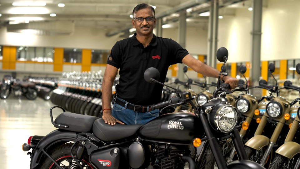 นาย บี โกวินดาราจาน กรรมการบริหาร รอยัล เอ็นฟีลด์