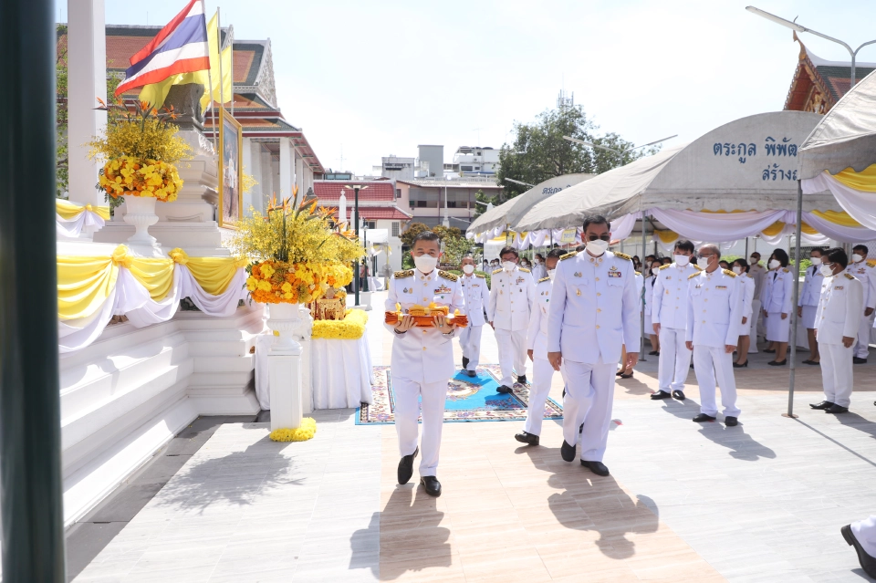 เลขาธิการ ส.ป.ก. เป็นประธานถวายผ้าพระกฐินพระราชทานประจำปี 2564