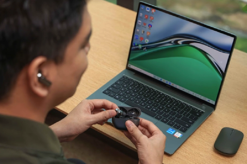 3 เหตุผลที่ทำไม "HUAWEI MateBook 14s" ถึงเป็นแล็ปท็อปอัจฉริยะที่ไม่เคยมีใครที่ไหนทำมาก่อน ลงตัวทั้งเรื่องงานและจัดเต็มกับความบันเทิงระดับไฮเอนด์