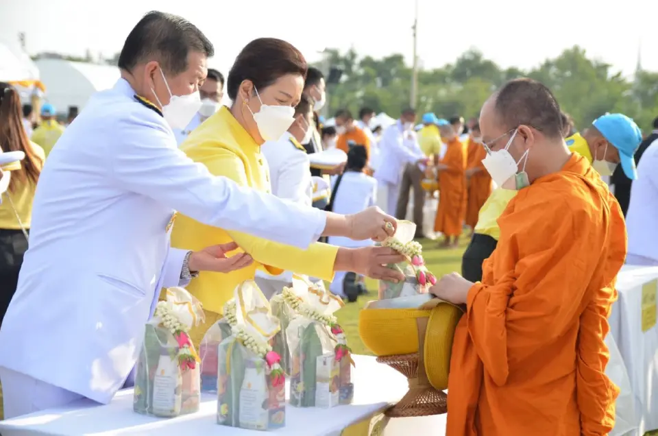 5 ธันวาคม 2564 “นิพนธ์”และภริยา ร่วมพิธีทำบุญถวายเป็นพระราชกุศล