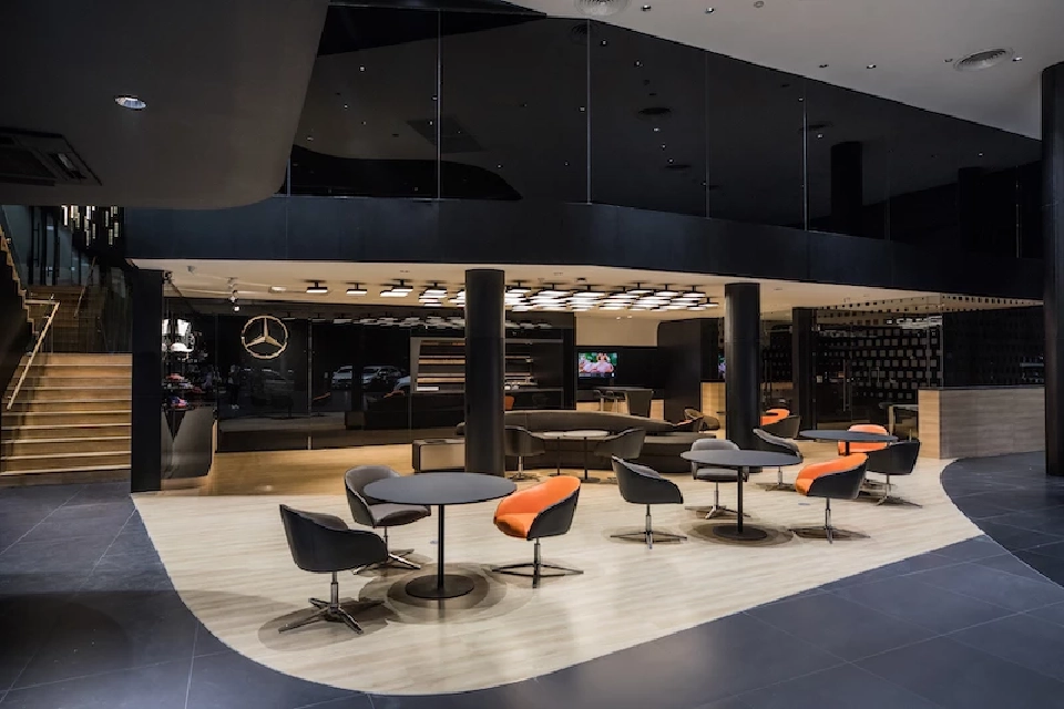 Benz TTC ลงทุน 100 ล้าน ปรับปรุงโชว์รูมพัฒนาการ รับ Mercedes Maybach - EQ