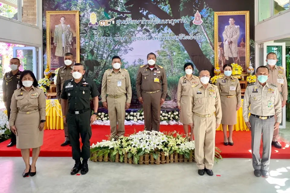 จากข้าวเปลือก เป็น “ข้าวฮาง”สร้างรายได้ ส่งลูกเรียนจบปริญญาตรี