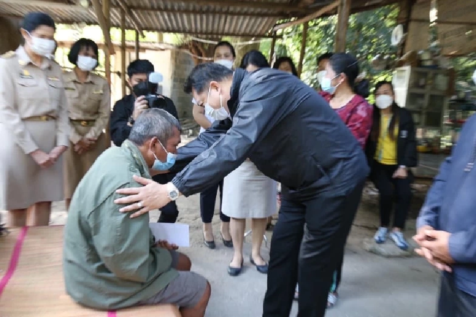 “รมว.แรงงาน”ลงพื้นที่ปากช่องติดตามคุณภาพชีวิตผู้ประกันตนทุพพลภาพ