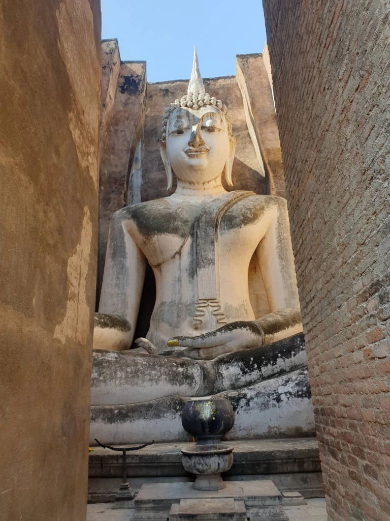 9 บทสวดมนต์เสริมมงคลชีวิตโชคดีตลอดปี2566