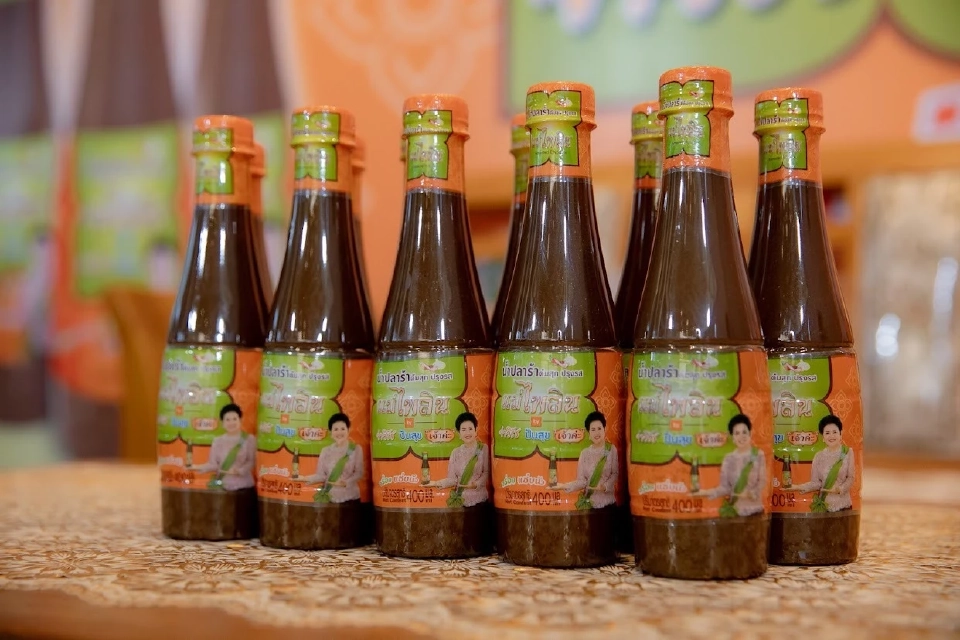 “น้ำปลาร้าแม่ไพลินฯ”ได้ฤกษ์เปิดตัว อัดแคมเปญแจกทุนทำมาหากิน 50 ร้านค้า