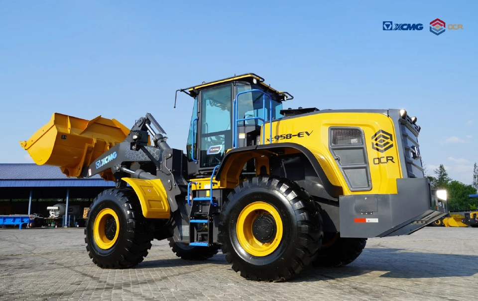 XCMG เปิดตัวรถตักล้อยางไฟฟ้าคันแรกของไทย รุ่น XC958-EV