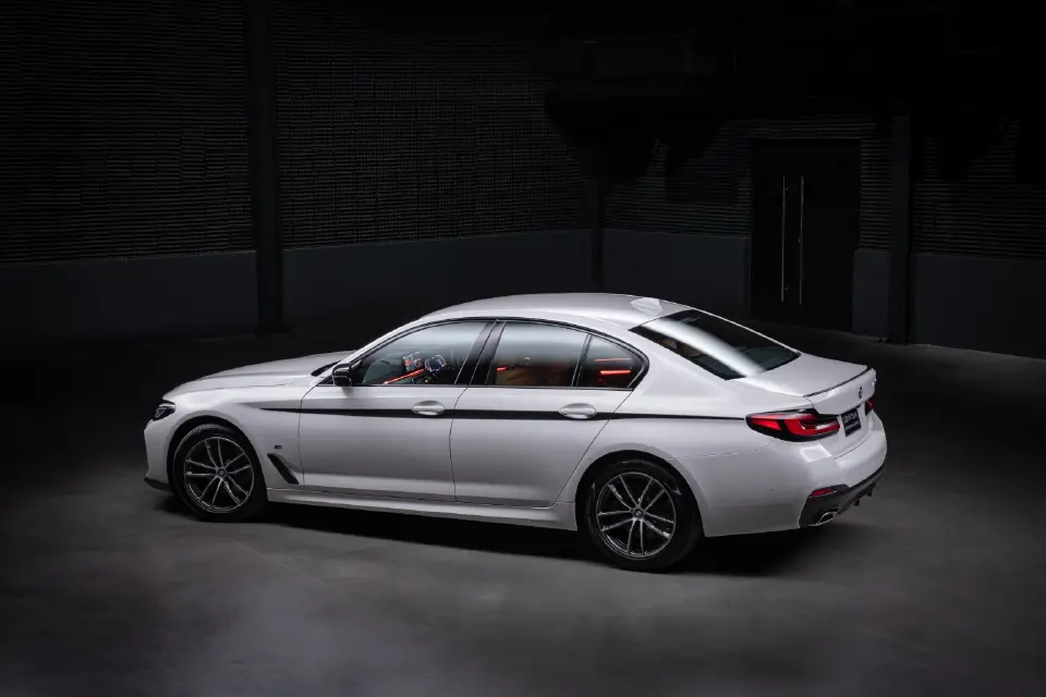 บีเอ็มดับเบิลยู 520d M Sport (M Performance Edition) ใหม่ 