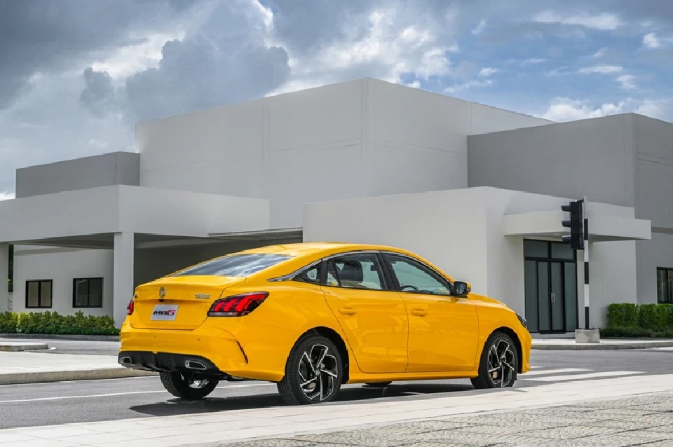 เอ็มจี ประกาศขึ้นราคา MG 5 ทุกรุ่น 1 หมื่นบาท