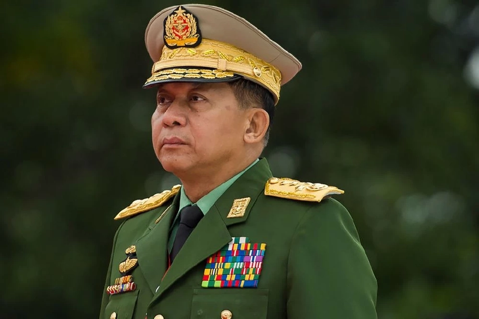พลเอกอาวุโส มิน อ่อง หล่าย ผู้นำสูงสุดของเมียนมา
