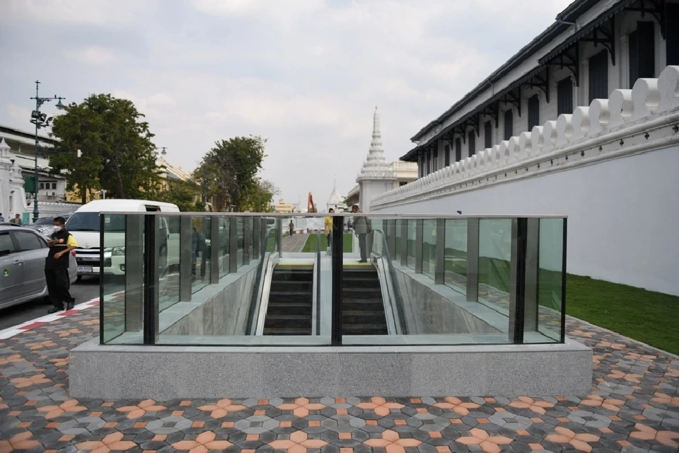 กทม.เปิดใช้อุโมงค์ทางเดินใต้ดินลอด ถ.มหาราชแล้ว พร้อมแสดงโซนพิพิธภัณฑ์  