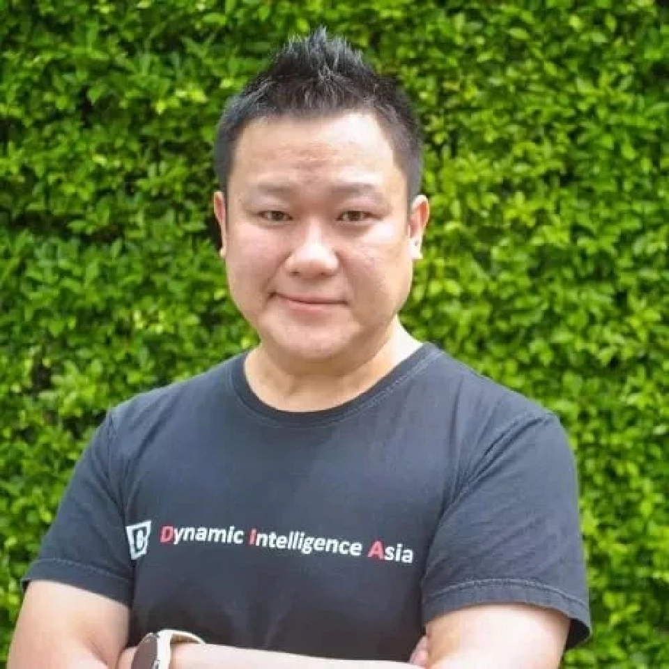 นาย อนุวัฒน์ ชำนาญ ประธานเจ้าหน้าที่บริหาร บริษัท ไดนามิค อินเทลลิเจ็นซ์ เอเซีย จำกัด (dIA)