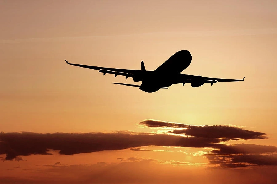 นักบินต้องพยายามหลีกเลี่ยงน่านฟ้ารัสเซีย