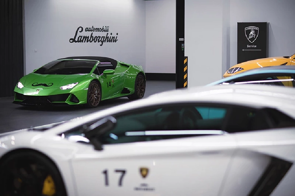 Lamborghini Urus ดันยอดขายในไทยพุ่ง 75 คัน - ส่ง Avantador PHEV ลุยปี 2022