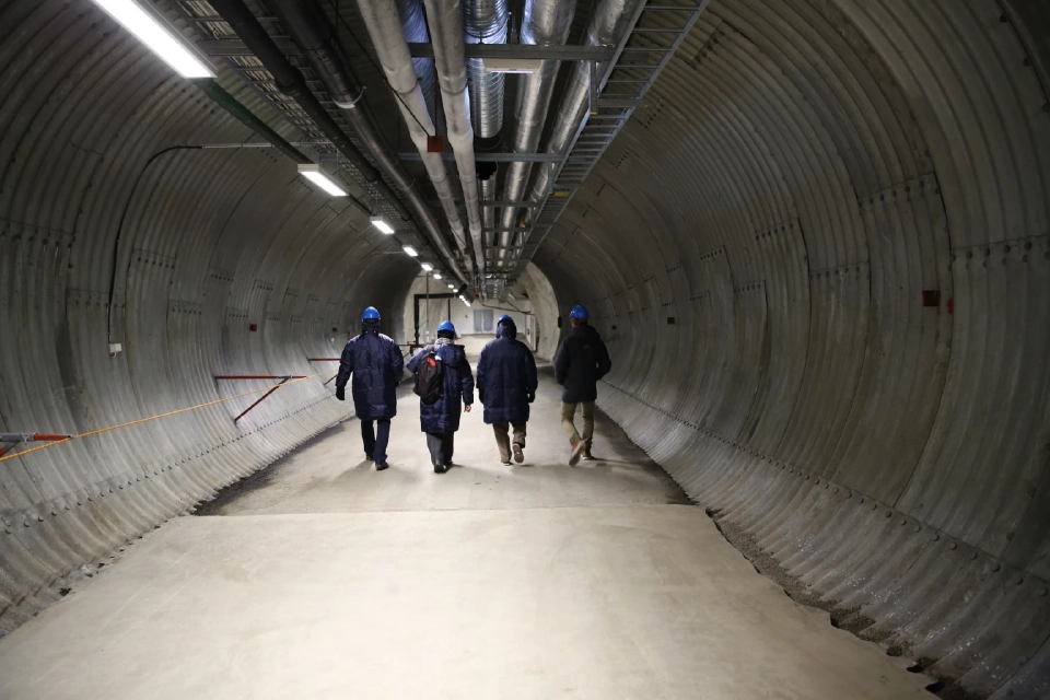 อุโมงค์เก็บเมล็ดพันธุ์พืช Svalbard 