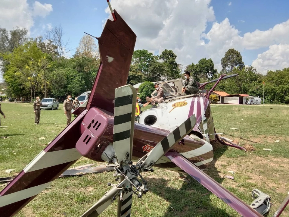 ด่วน เกิดเหตุ เฮลิคอปเตอร์ เบลล์ 429 ตกขณะลงจอด ตชด.21 เมืองสุรินทร์