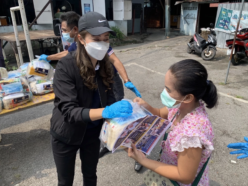 "จน-เจ็บ-จบ" เเทบทุกบ้าน ชาวบ้านโวยรัฐบาลผ่านส.ส.เสรีรวมไทย