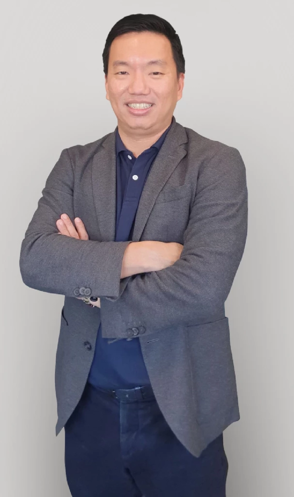 ดร. สันติสุข ลิ้มปิติเจริญโชติ ประธานกรรมการบริหาร บริษัท เอส เทลลิเจนซ์ จำกัด 