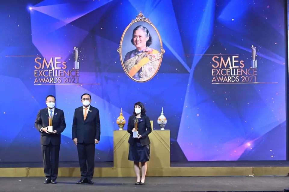 4CARE รับรางวัลพระราชทาน SMEs Excellence Awards 2021