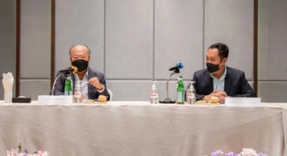 นายคีรี กาญจนพาสน์ ในบรรยากาศงานสัมมนา