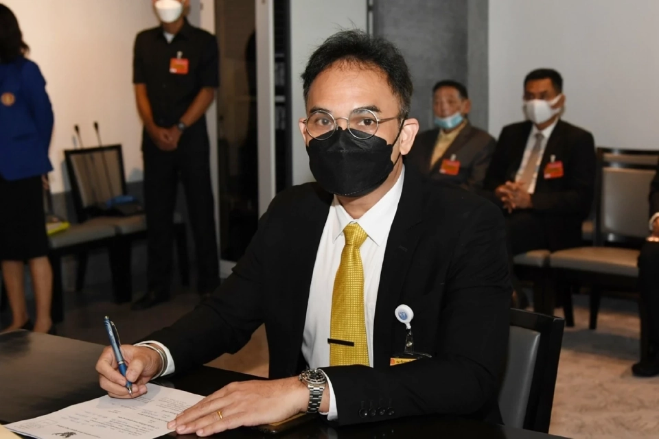 นายต่อศักดิ์ อัศวเหม ส.ส.บัญชีรายชื่อ พรรคพลังประชารัฐ 