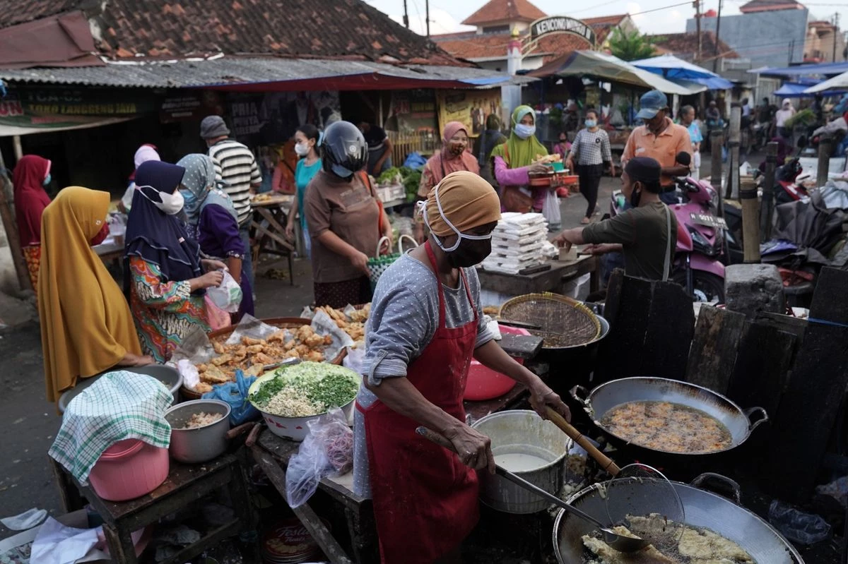 ราคาอาหารและพลังงานในเอเชียที่เพิ่มขึ้น จะกระทบต่อรายได้ที่แท้จริง โดยเฉพาะครัวเรือนที่ยากจน