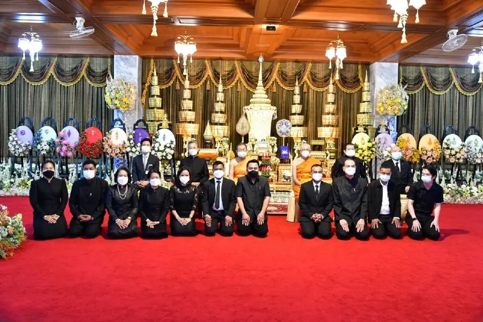 “ชวน-นิพนธ์”ร่วมบำเพ็ญกุศลสวดพระอภิธรรม “สมเด็จช่วง” วัดปากน้ำ กทม.