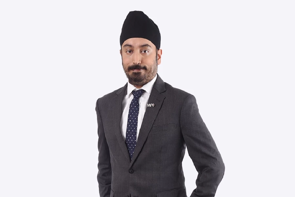 นายธนโชติ รุ่งสิทธิวัฒน์ กรรมการผู้จัดการ บลจ. เอ็มเอฟซี จำกัด(มหาชน)