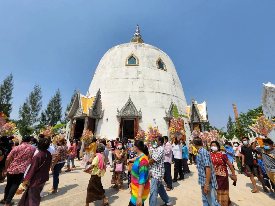 รีวิว Samsung S22 Ultra "เน้นกล้อง" พาไปทำบุญ-ไหว้พระ วันสงกรานต์ 2565