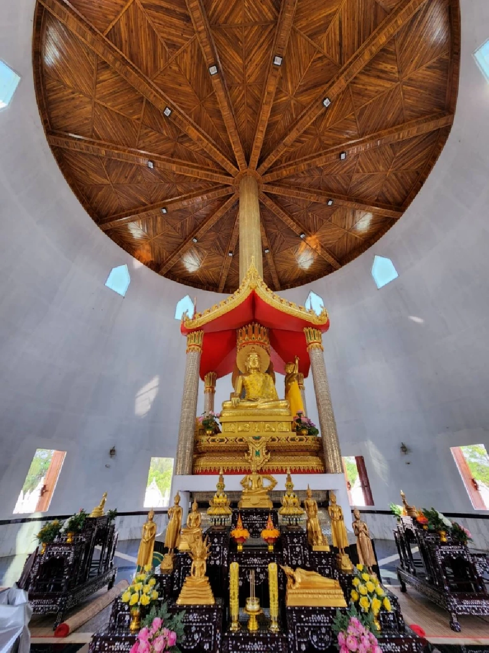 รีวิว Samsung S22 Ultra "เน้นกล้อง" พาไปทำบุญ-ไหว้พระ วันสงกรานต์ 2565