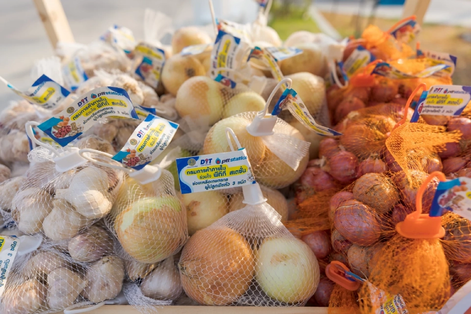 โครงการ พีทีที สเตชัน พื้นที่ปันสุข เติมเต็มรอยยิ้มให้เกษตรกรไทย