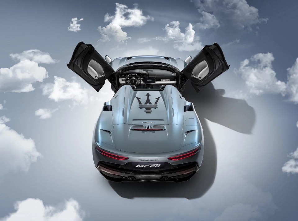 มาเซราติ เปิดตัว MC20 CIELO เวอร์ชันเปิดหลังคา