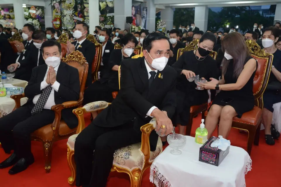 "นายกฯ" ร่วมงานศพ ลูกสาว ‘ชัช เตาปูน" รมต.-ส.ส. ร่วมแสดงความเสียใจคับคั่ง