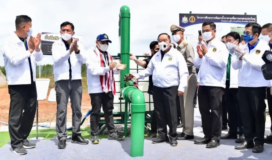 หมัดเด็ด”พปชร.” บิ๊กป้อม ลงพื้นที่เช็คปัญหาประชาชนทั่วประเทศ