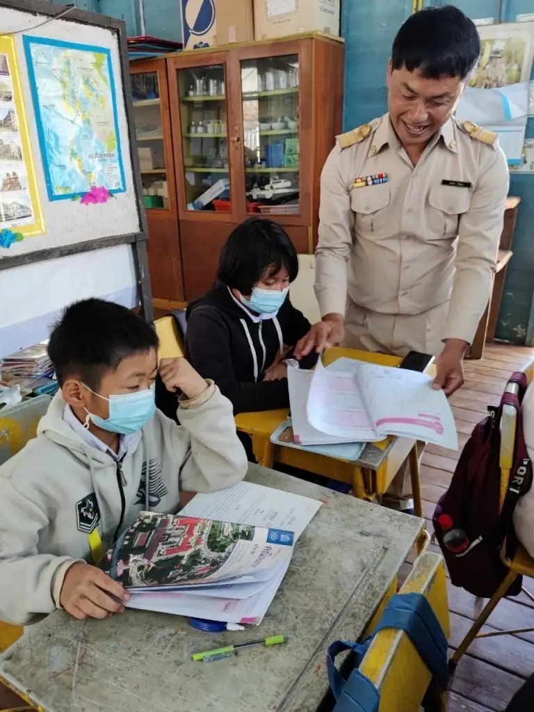 ธนาคารไทยพาณิชย์สนับสนุนโครงการพระเมตตาสมเด็จย่าเชิดชูเกียรติครูดีเด่น “รางวัลครูเจ้าฟ้ากรมหลวงนราธิวาสราชนครินทร์” ประจำปี 2565 (รุ่นที่ 14)