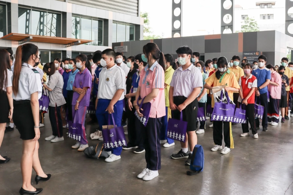 เปิดค่าย Youth Flying Club ปลุกเด็กและเยาวชน "เรียนการบิน" รับเปิดประเทศ