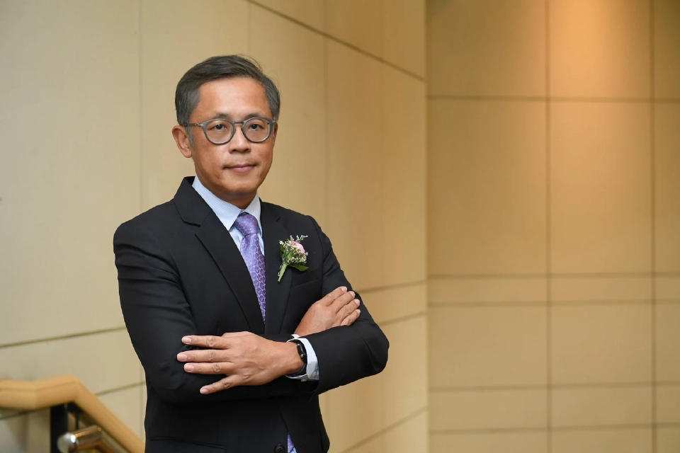 นายชัชพล ประสพโชค ประธานเจ้าหน้าที่บริหารและกรรมการผู้จัดการ บริษัท ยูเอซี โกลบอล จำกัด(มหาชน)