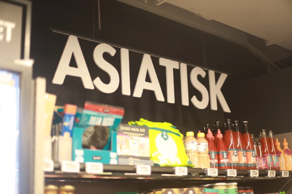 “จุรินทร์” ถึงโคเปนเฮเกน พบผู้บริหารห้าง ELLUM ยักษ์ใหญ่เดนมาร์ก