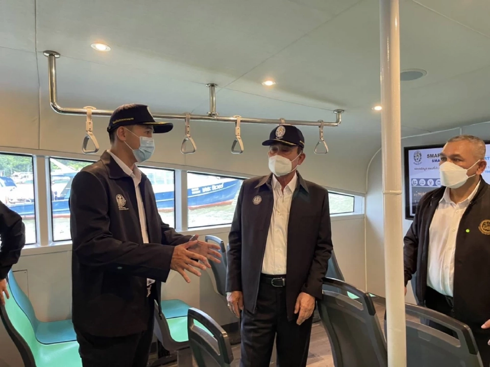 พล.อ.ประยุทธ์ จันทร์โอชา นายกรัฐมนตรีและรมว.กลาโหม 