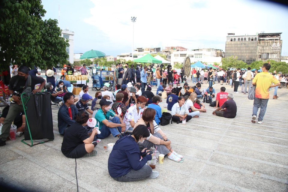 ประมวลภาพ ลานคนเมือง 24 มิถุนายน รำลึก 90 ปีการเปลี่ยนแปลงการปกครอง 