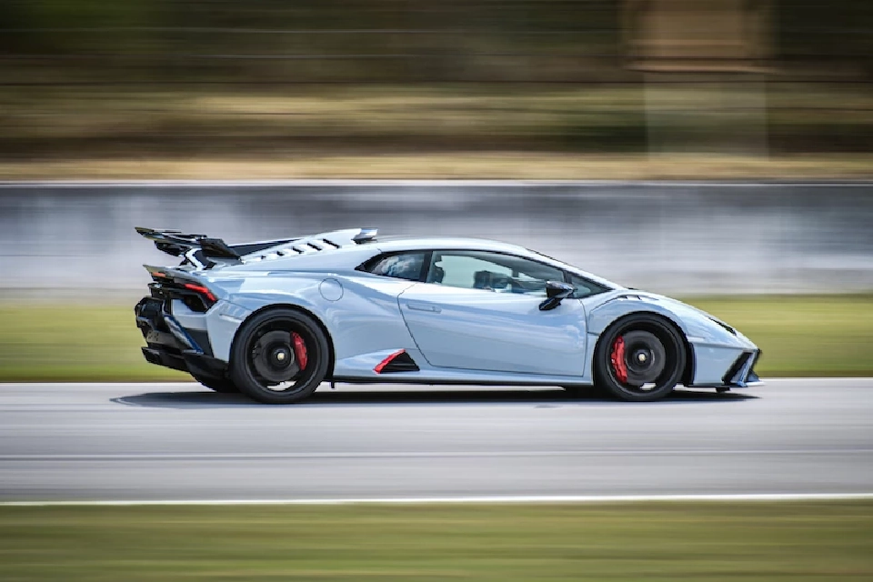 กระหน่ำ Lamborghini Huracan STO ราคา 30 ล้านบาท ที่พีระ เซอร์กิต