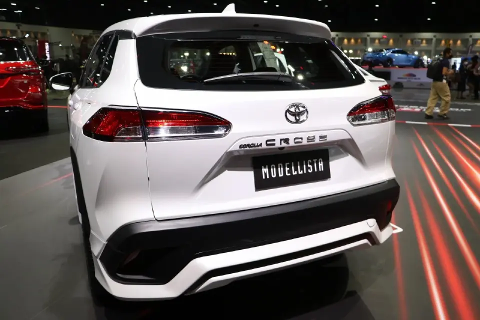 โคโรลล่า ครอส รถยนต์อเนกประสงค์ SUV 