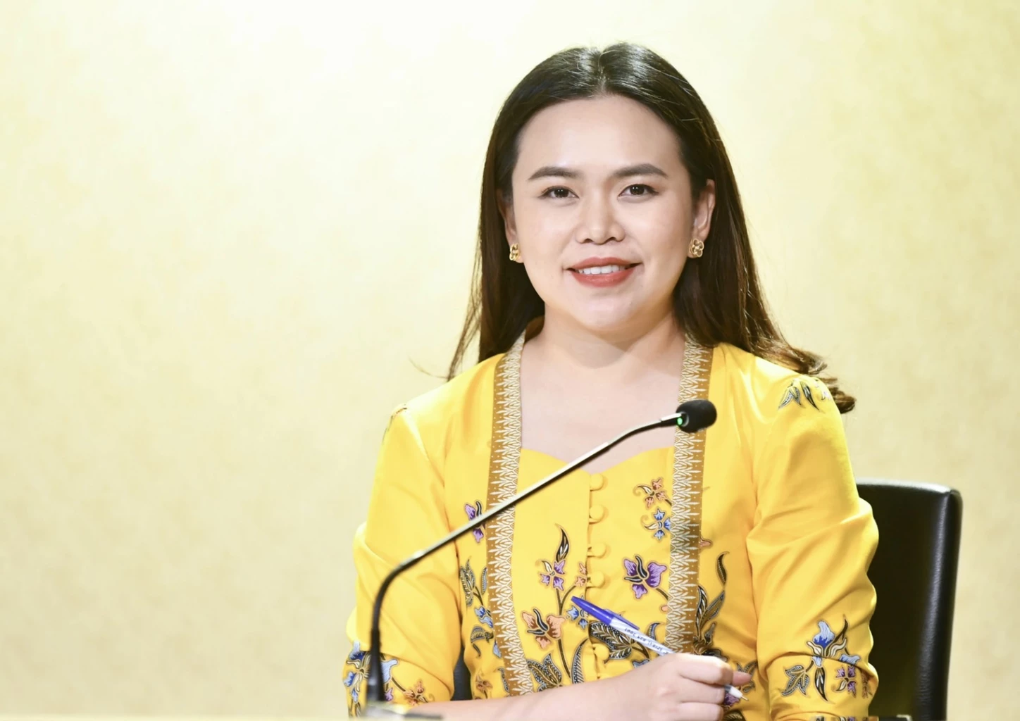 น.ส.ไตรศุลี ไตรสรณกุล รองโฆษกประจำสำนักนายกรัฐมนตรี