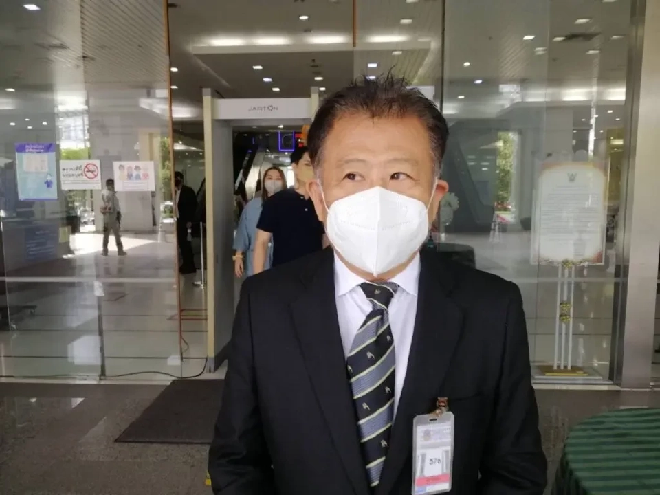 นายพีรพล กนกวลัย ส.ก.เขตพญาไท พรรคก้าวไกล 