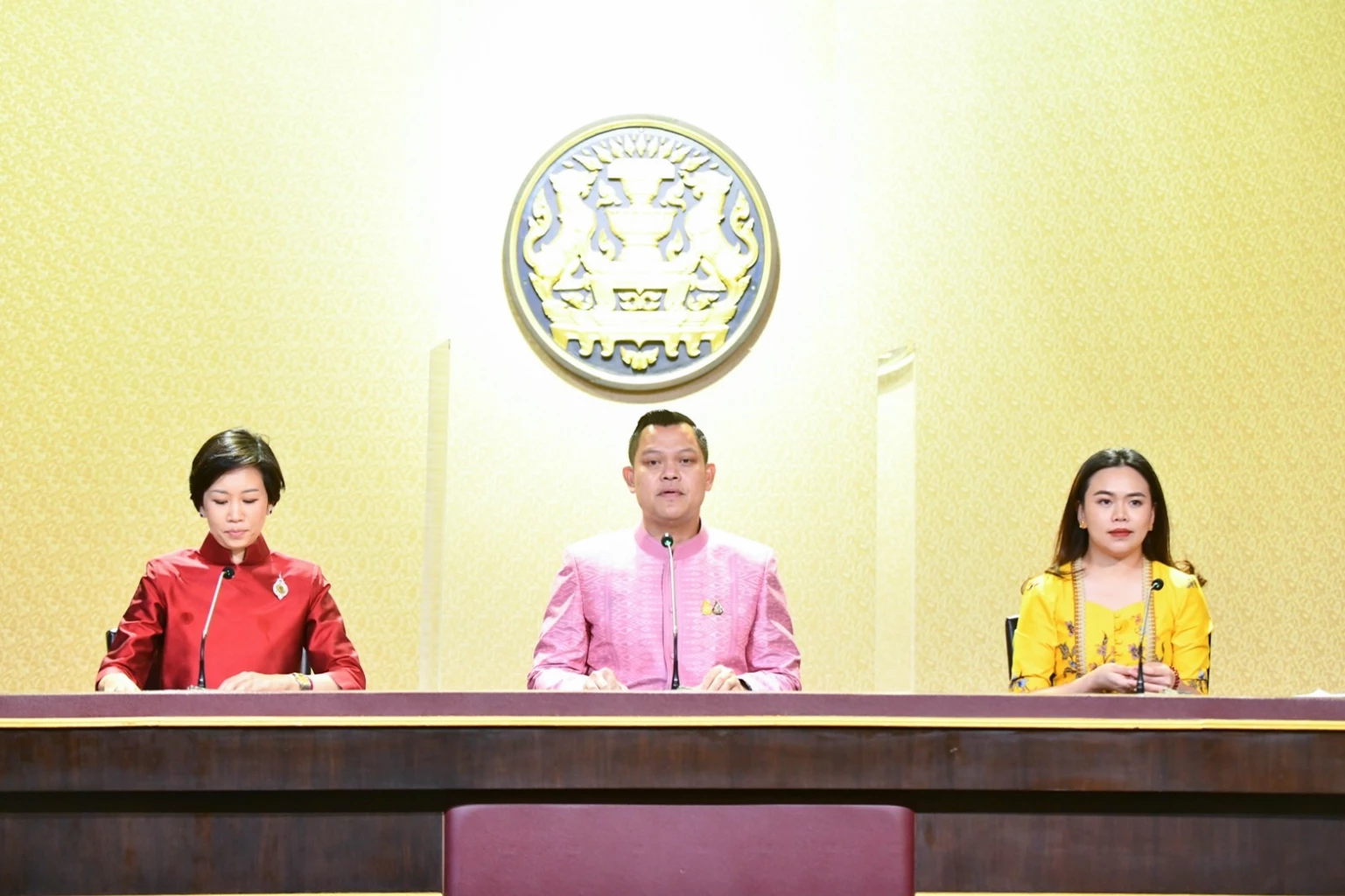 น.ส.ไตรศุลี ไตรสรณกุล รองโฆษกประจำสำนักนายกรัฐมนตรี