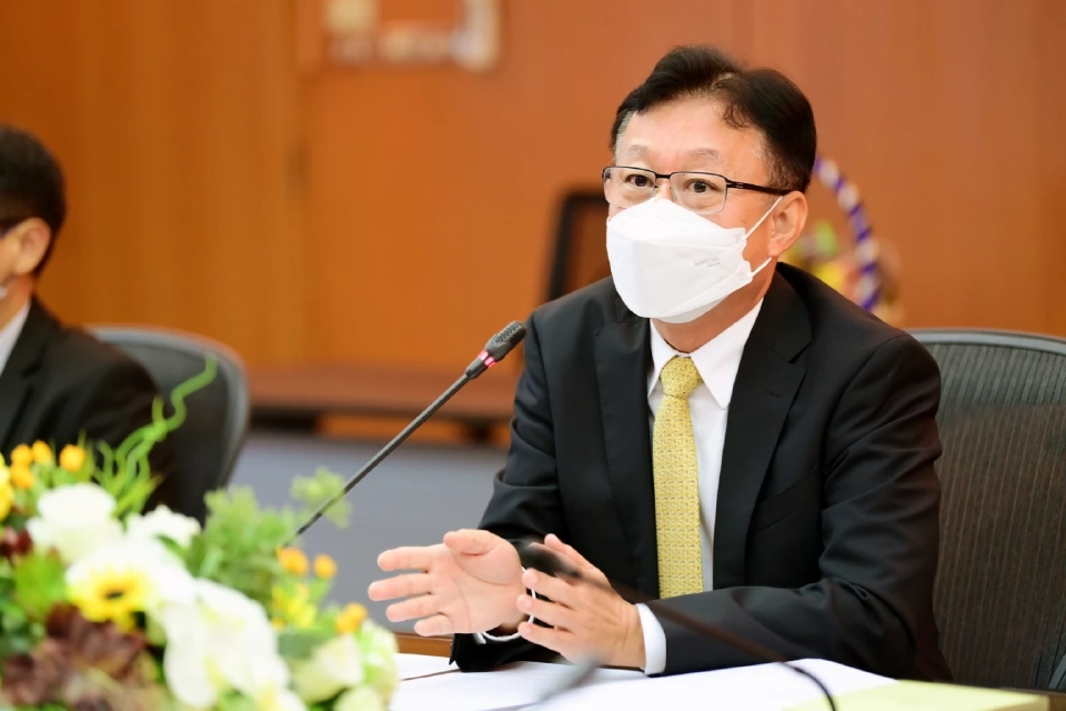 นายพิทักษ์ อุดมวิชัยวัฒน์ อธิบดีกรมการค้าต่างประเทศ