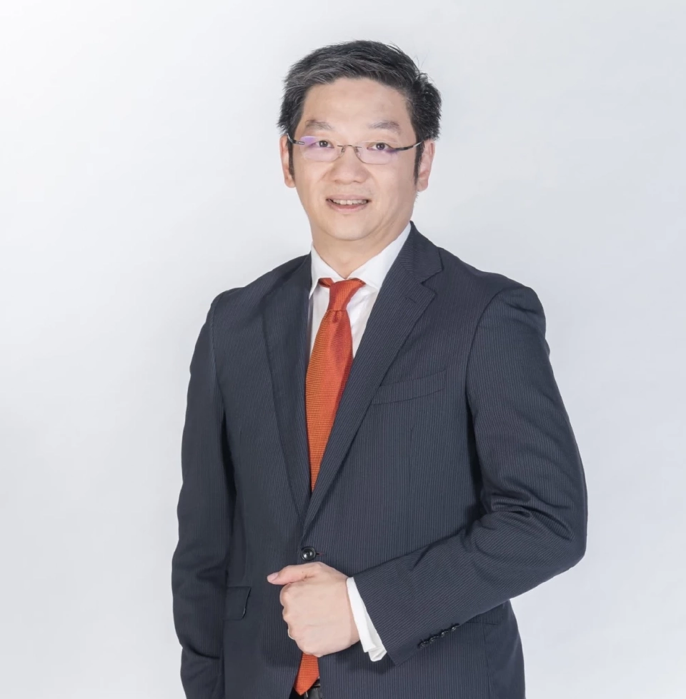 นายมนัสส์ มานะวุฒิเวช