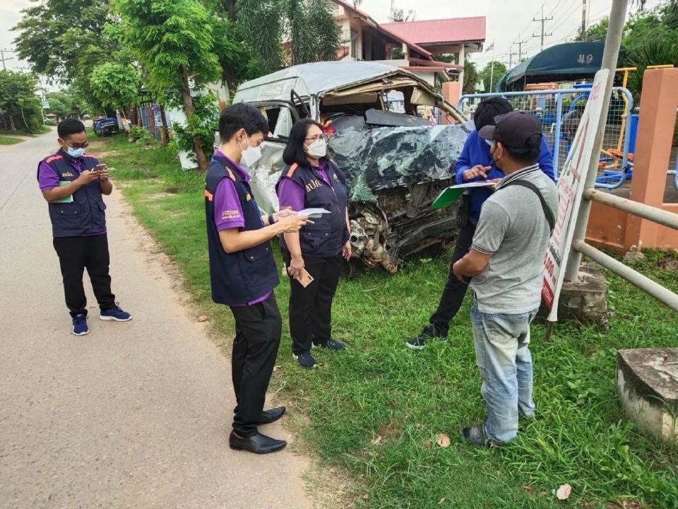 คปภ.ลงพื้นที่เร่งช่วยเหลือกรณีรถตู้ “คณะทำบุญ” พลิกคว่ำ